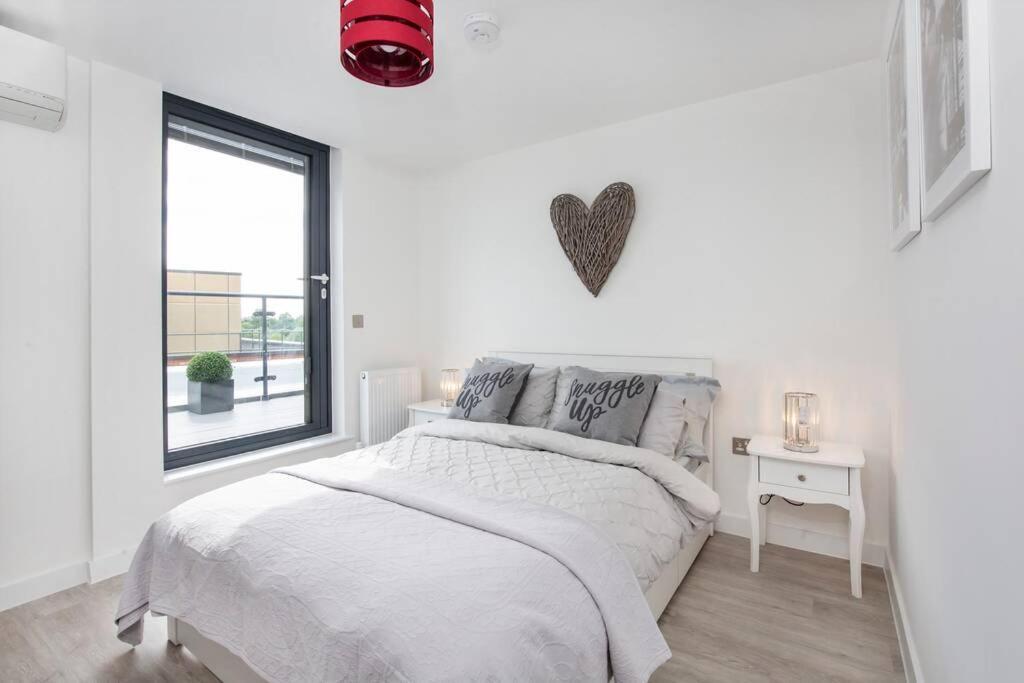 2 Bedroom Penthouse - Large Balcony - Minster View York Exterior photo
